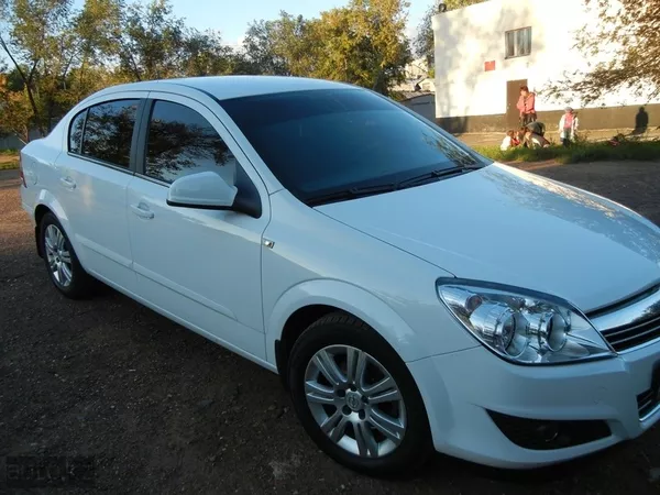 продам Opel Astra 2011 3