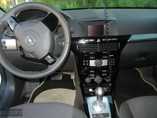 продам Opel Astra 2011 5